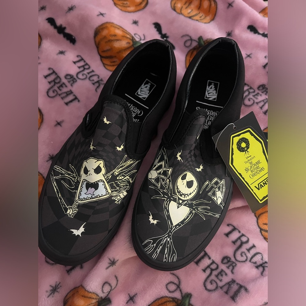 Disney Black and White Classic Slip-On Box
